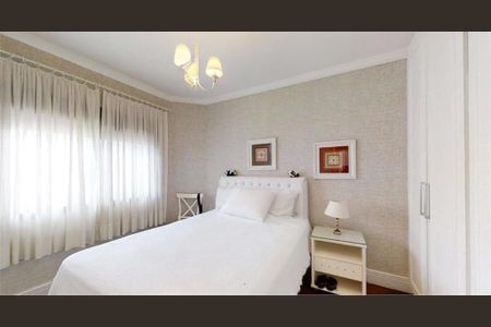 Apartamento à venda com 213m², 3 quartos e 3 vagas