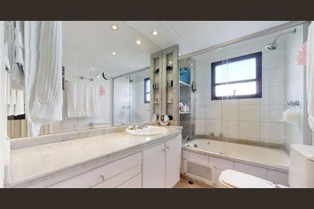 Apartamento à venda com 213m², 3 quartos e 3 vagas