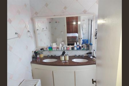 Apartamento à venda com 136m², 3 quartos e 2 vagas