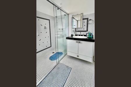 Casa à venda com 730m², 5 quartos e 6 vagas