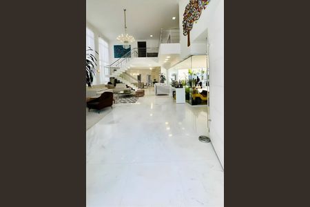 Casa à venda com 730m², 5 quartos e 6 vagas