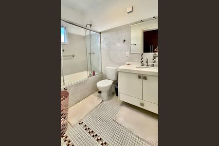 Casa à venda com 730m², 5 quartos e 6 vagas