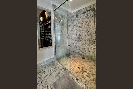 Casa à venda com 730m², 5 quartos e 6 vagas