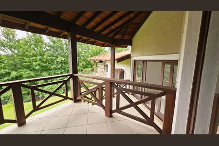 Casa de condomínio à venda com 460m², 4 quartos e 5 vagasVaranda Sala