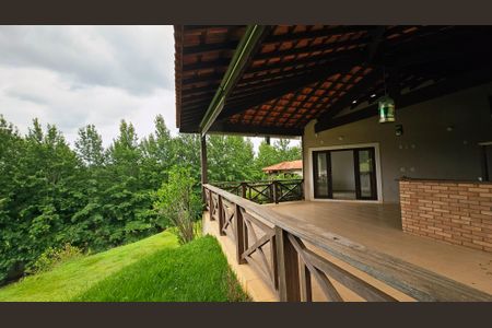 Casa de condomínio à venda com 460m², 4 quartos e 5 vagasÁrea comum