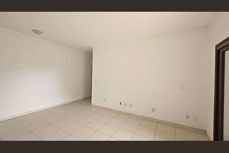 Casa de condomínio à venda com 460m², 4 quartos e 5 vagasSuíte 3