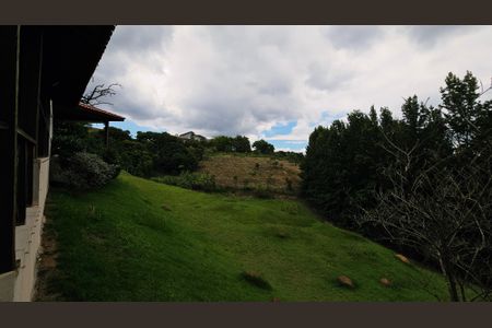 Casa de condomínio à venda com 460m², 4 quartos e 5 vagasVista Suíte 1