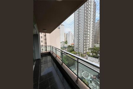 Apartamento à venda com 200m², 3 quartos e 2 vagas