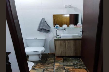 Casa à venda com 252m², 3 quartos e 3 vagas