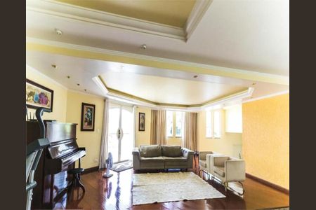 Casa à venda com 410m², 3 quartos e 6 vagas