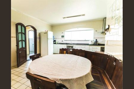 Casa à venda com 410m², 3 quartos e 6 vagas