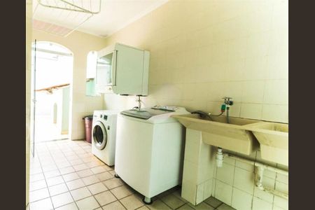 Casa à venda com 410m², 3 quartos e 6 vagas