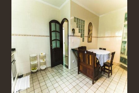 Casa à venda com 410m², 3 quartos e 6 vagas