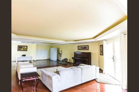 Casa à venda com 410m², 3 quartos e 6 vagas