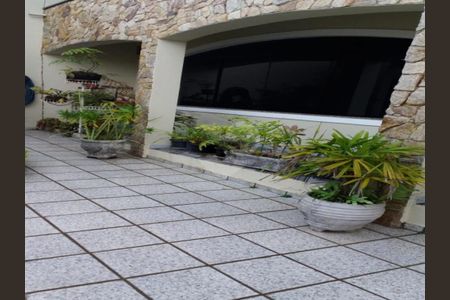 Casa à venda com 341m², 4 quartos e 5 vagas