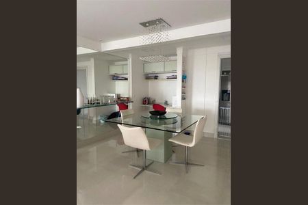 Apartamento à venda com 140m², 3 quartos e 3 vagas