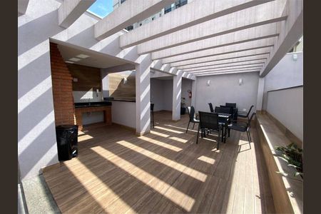 Apartamento à venda com 65m², 2 quartos e 1 vaga