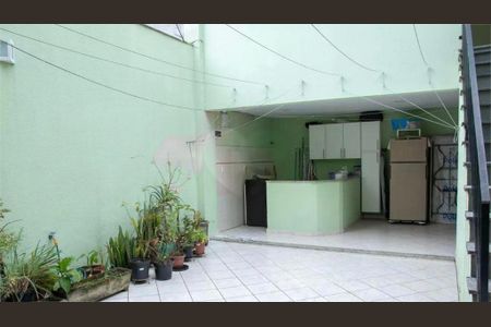 Casa à venda com 257m², 4 quartos e 2 vagas