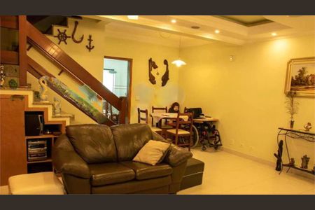 Casa à venda com 257m², 4 quartos e 2 vagas