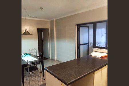 Apartamento à venda com 169m², 3 quartos e 3 vagas