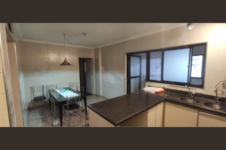 Apartamento à venda com 169m², 3 quartos e 3 vagas