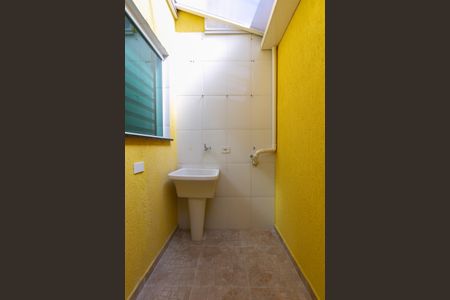 Casa de condomínio para alugar com 65m², 2 quartos e 1 vagaÁrea de Serviço