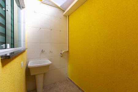 Casa de condomínio para alugar com 65m², 2 quartos e 1 vagaÁrea de Serviço