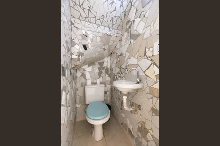 Casa de condomínio para alugar com 65m², 2 quartos e 1 vagaLavabo