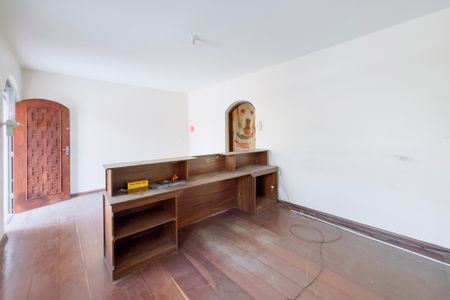 Casa para alugar com 500m², 3 quartos e 5 vagas Casa para alugar com 500m², 3 quartos e 5 vagasEdícula