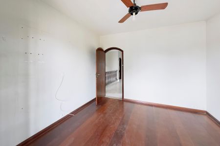 Casa para alugar com 500m², 3 quartos e 5 vagas Casa para alugar com 500m², 3 quartos e 5 vagasQuarto 2