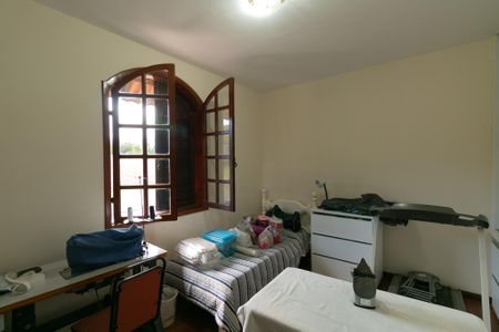 Casa à venda com 340m², 4 quartos e 3 vagas Casa à venda com 340m², 4 quartos e 3 vagasQuarto 2