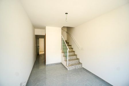 Sala de casa de condomínio à venda com 2 quartos, 50m² em Penha de França, São Paulo