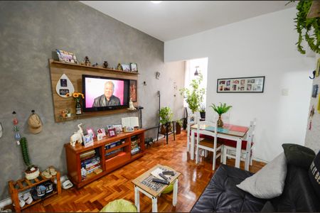 Apartamento à venda com 70m², 2 quartos e sem vagaSala