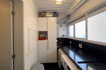 Apartamento à venda com 111m², 2 quartos e 2 vagas Apartamento à venda com 111m², 2 quartos e 2 vagasÁrea de serviço