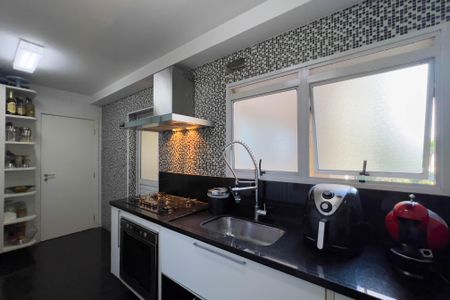 Apartamento à venda com 111m², 2 quartos e 2 vagas Apartamento à venda com 111m², 2 quartos e 2 vagasCozinha