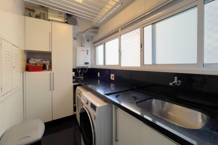 Apartamento à venda com 111m², 2 quartos e 2 vagas Apartamento à venda com 111m², 2 quartos e 2 vagasÁrea de serviço