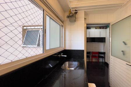 Apartamento à venda com 111m², 2 quartos e 2 vagas Apartamento à venda com 111m², 2 quartos e 2 vagasÁrea de serviço