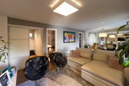 Apartamento à venda com 111m², 2 quartos e 2 vagas Apartamento à venda com 111m², 2 quartos e 2 vagasSala