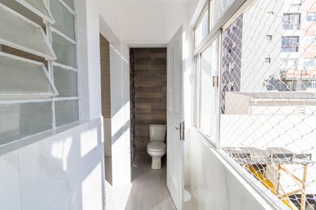 Apartamento para alugar com 69m², 2 quartos e sem vagaCozinha e Área de Serviço