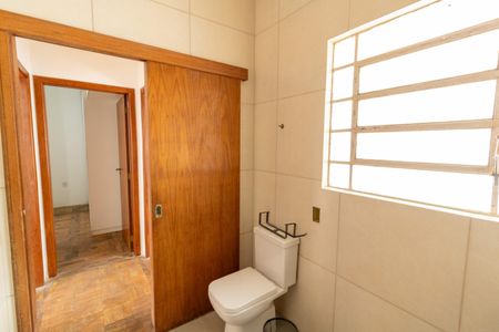 Apartamento para alugar com 69m², 2 quartos e sem vagaBanheiro