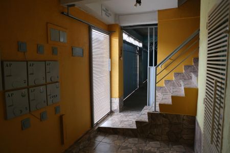 Apartamento para alugar com 40m², 2 quartos e sem vagaEscada