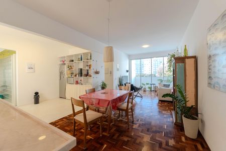 Sala de apartamento à venda com 3 quartos, 131m² em Bela Vista, São Paulo