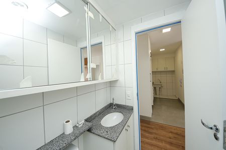 Apartamento para alugar com 38m², 2 quartos e 1 vaga Apartamento para alugar com 38m², 2 quartos e 1 vagaBanheiro