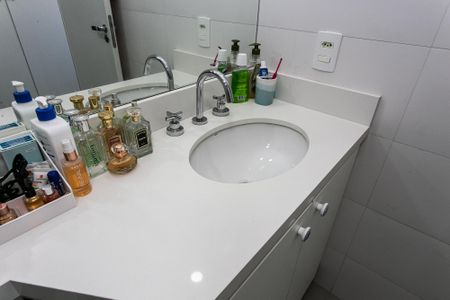 Apartamento à venda com 67m², 2 quartos e 1 vagaBanheiro da Suíte