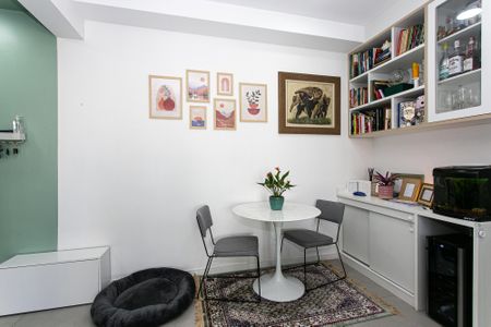 Apartamento à venda com 67m², 2 quartos e 1 vagaSala