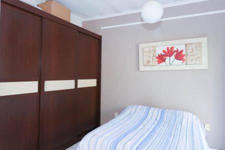 Casa para alugar com 70m², 2 quartos e 2 vagas Casa para alugar com 70m², 2 quartos e 2 vagasQuarto 1