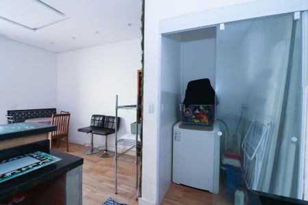 Casa para alugar com 70m², 2 quartos e 2 vagas Casa para alugar com 70m², 2 quartos e 2 vagasCozinha Edícula
