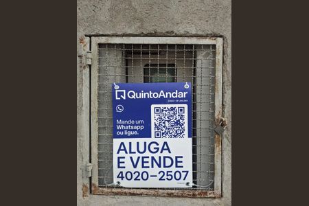 Casa para alugar com 70m², 2 quartos e 2 vagas Casa para alugar com 70m², 2 quartos e 2 vagasPlaca