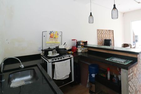 Casa para alugar com 70m², 2 quartos e 2 vagas Casa para alugar com 70m², 2 quartos e 2 vagasCozinha Edícula