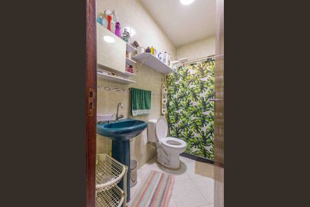 Casa à venda com 80m², 2 quartos e 1 vaga Casa à venda com 80m², 2 quartos e 1 vagaBanheiro